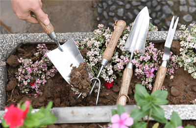 Cum să vă curățați uneltele