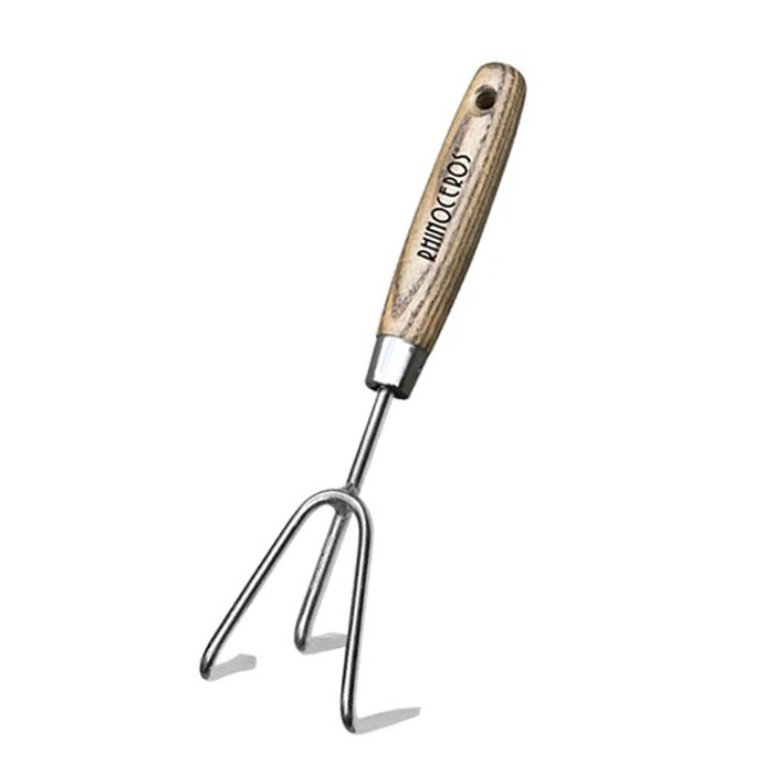 Cultivator cu 3 mâini